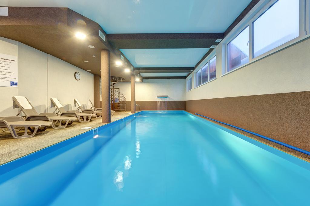 Milli & Jon Hotel บูโคเวล ภายนอก รูปภาพ