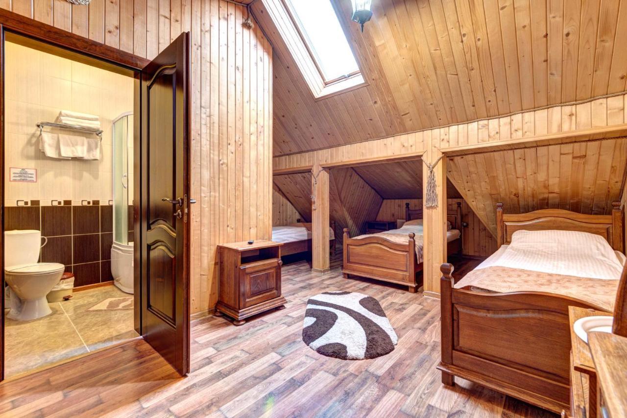 Milli & Jon Hotel บูโคเวล ภายนอก รูปภาพ